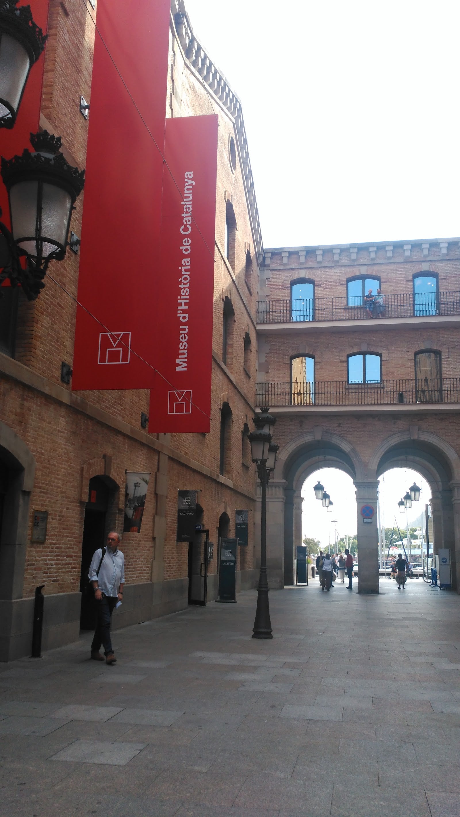 Pier 01 Barcelona Tech City