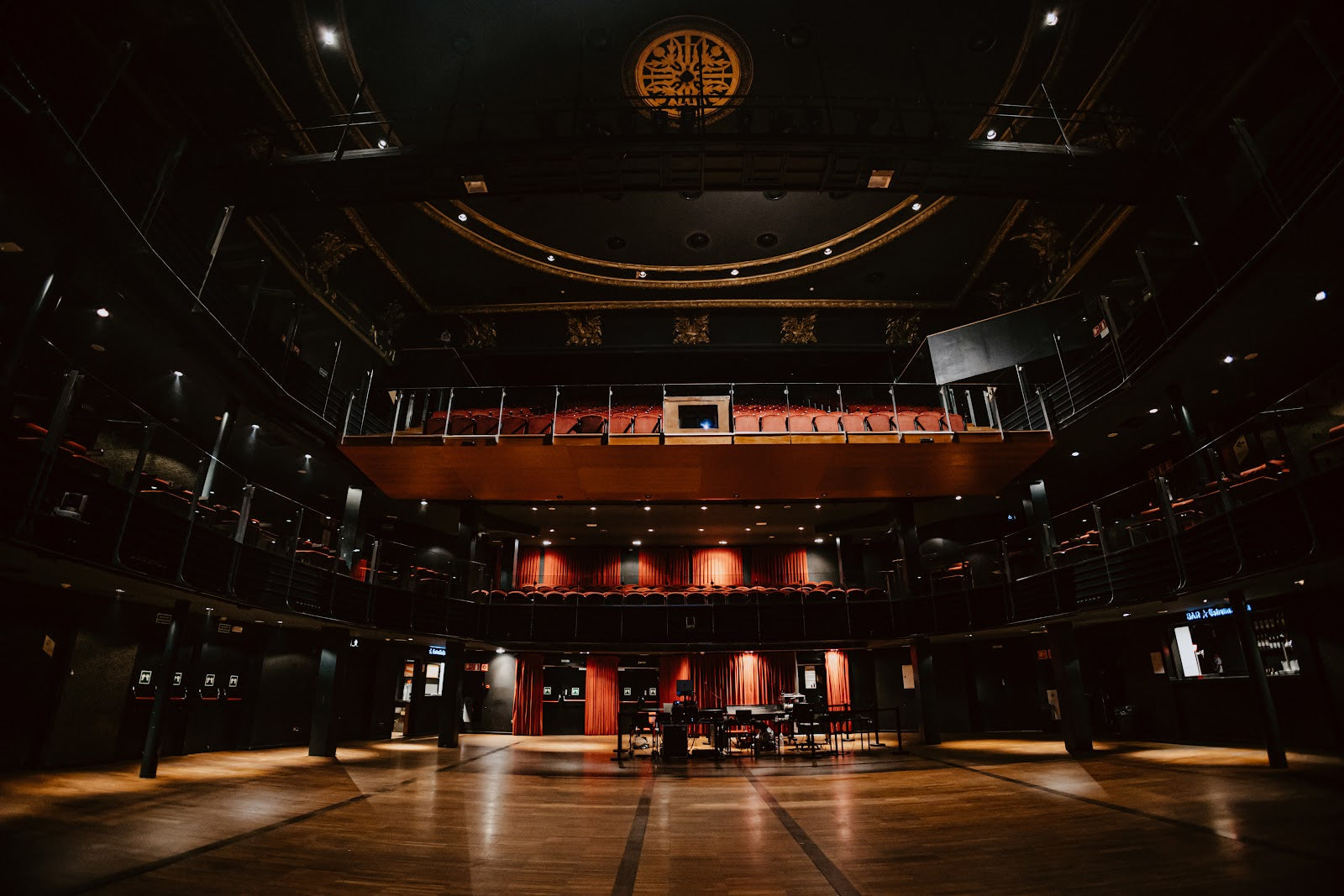 Sala Paral·lel 62